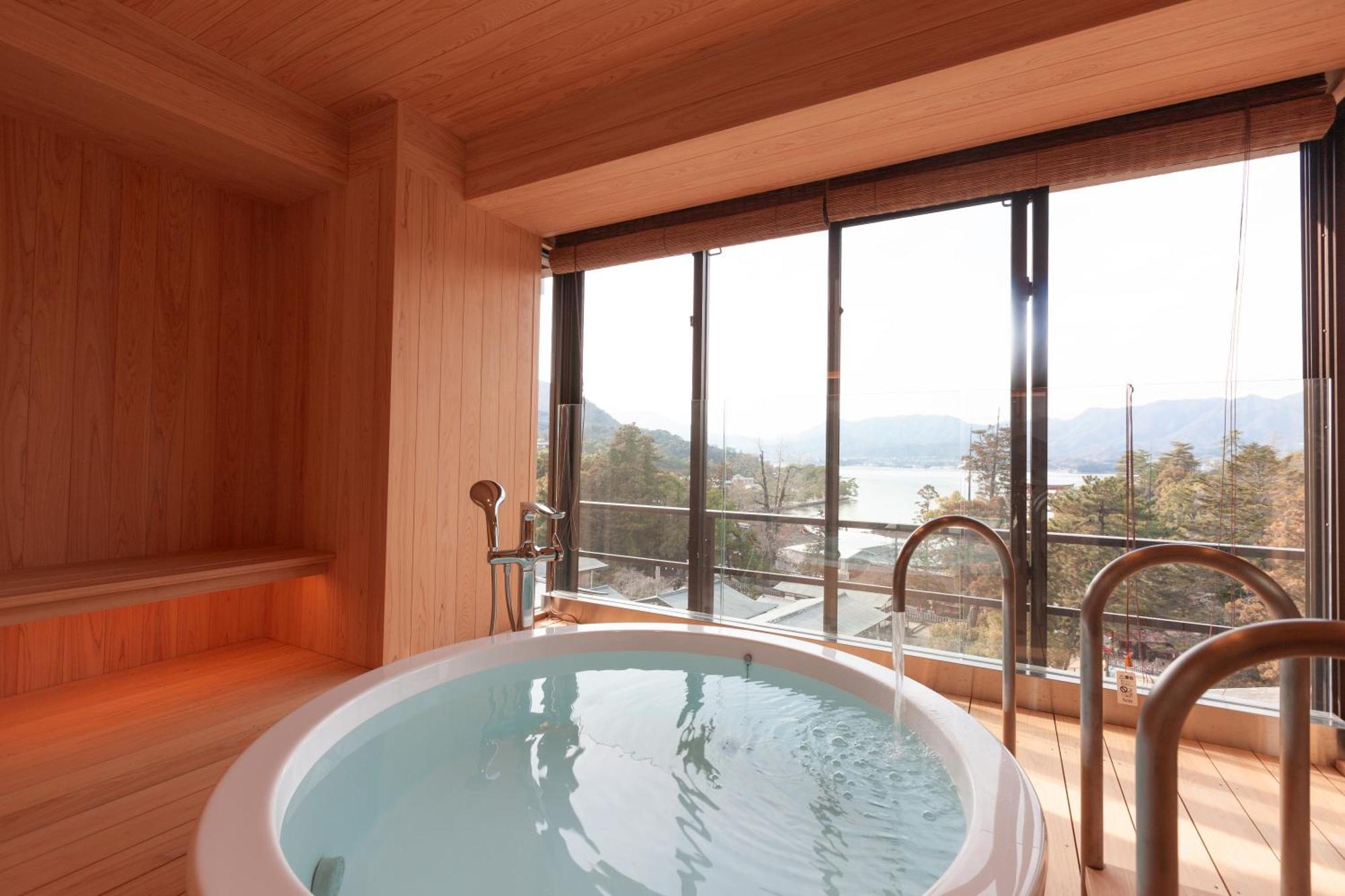 Miyajima Grand Hotel Arimoto Hatsukaichi Eksteriør bilde